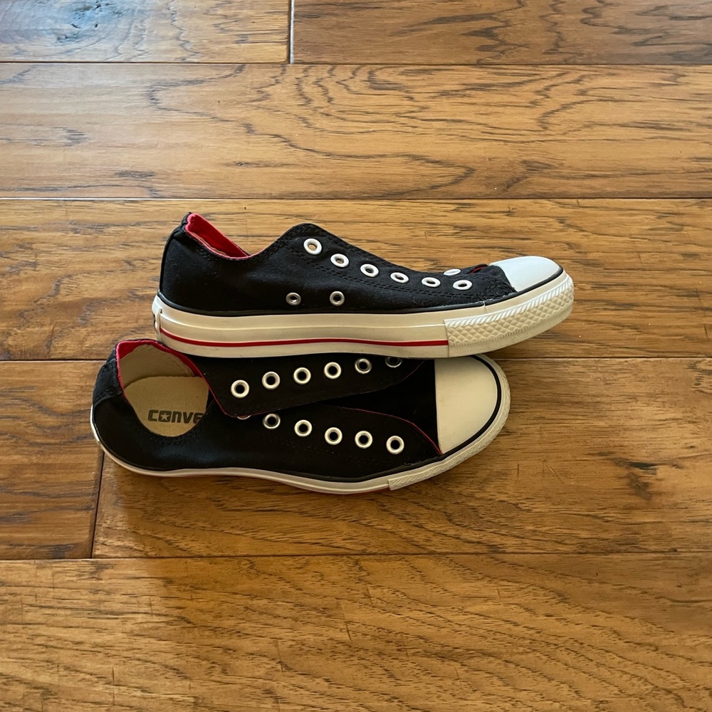 Converse - Picture 2 of 5